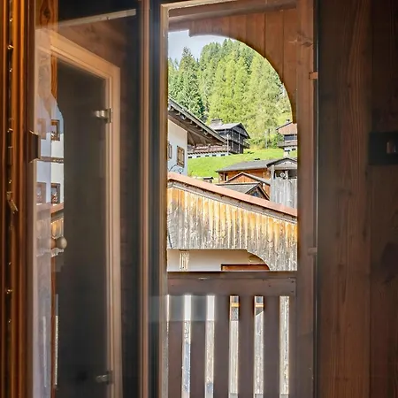 Lägenhet Attic In Dolomites